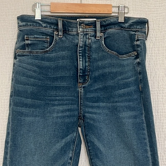 NWT Loft Women’s The Skinny High Rise Regular Denim - Picture 3 of 4